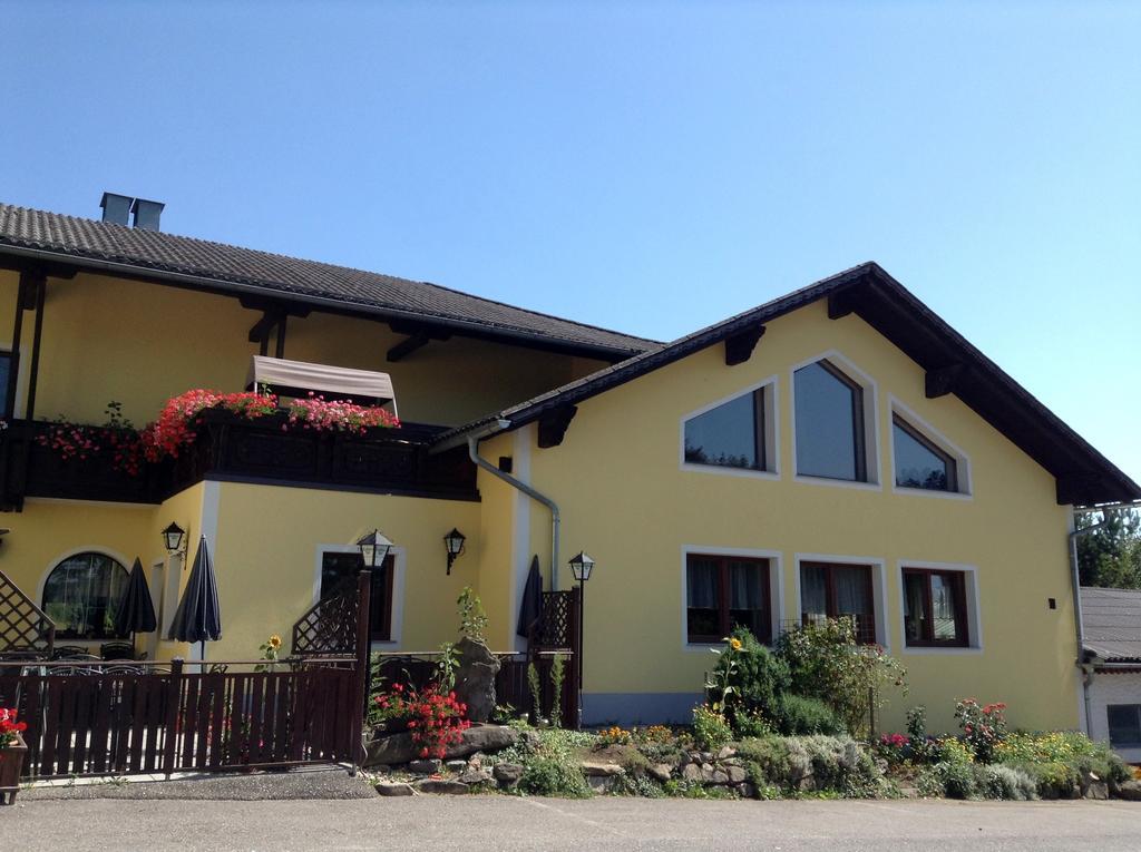 Gasthof Zur Haltestelle Lasberg Экстерьер фото